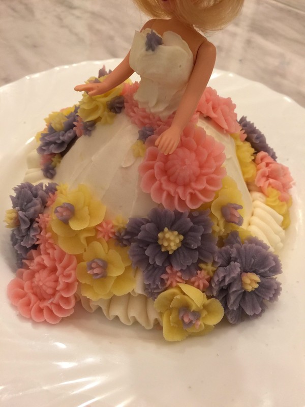 餡フラワードールケーキ🎂