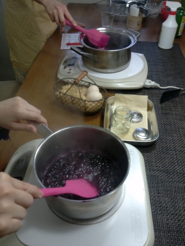 １月のＷチーズケーキのレッスンで、ソースも作りました。