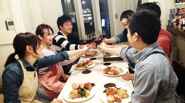 料理サークル「アンモア会」料理作って飲んで楽しくおしゃべり。