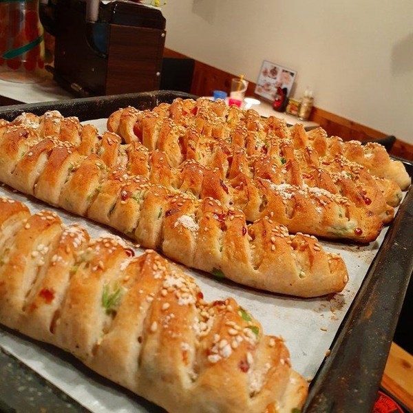 全粒粉を使った枝豆・チーズ・ベーコン！