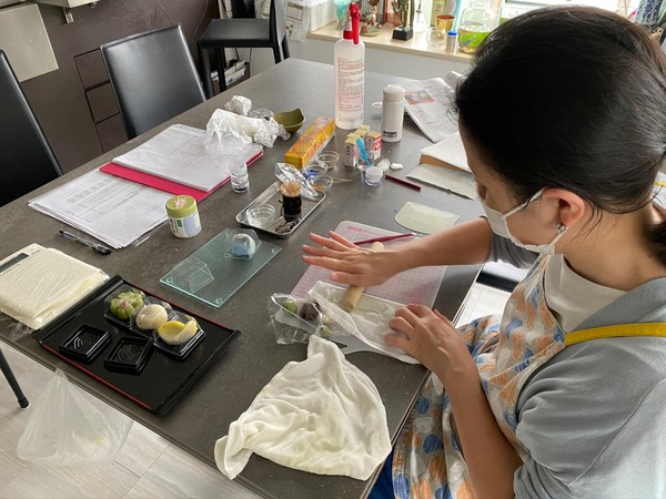 資格講習は2名さままでのため、じっくり学ぶことができます。