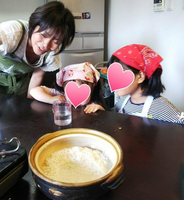 台所から生きる力を育む料理の基礎レッスン
土鍋でご飯を炊こう