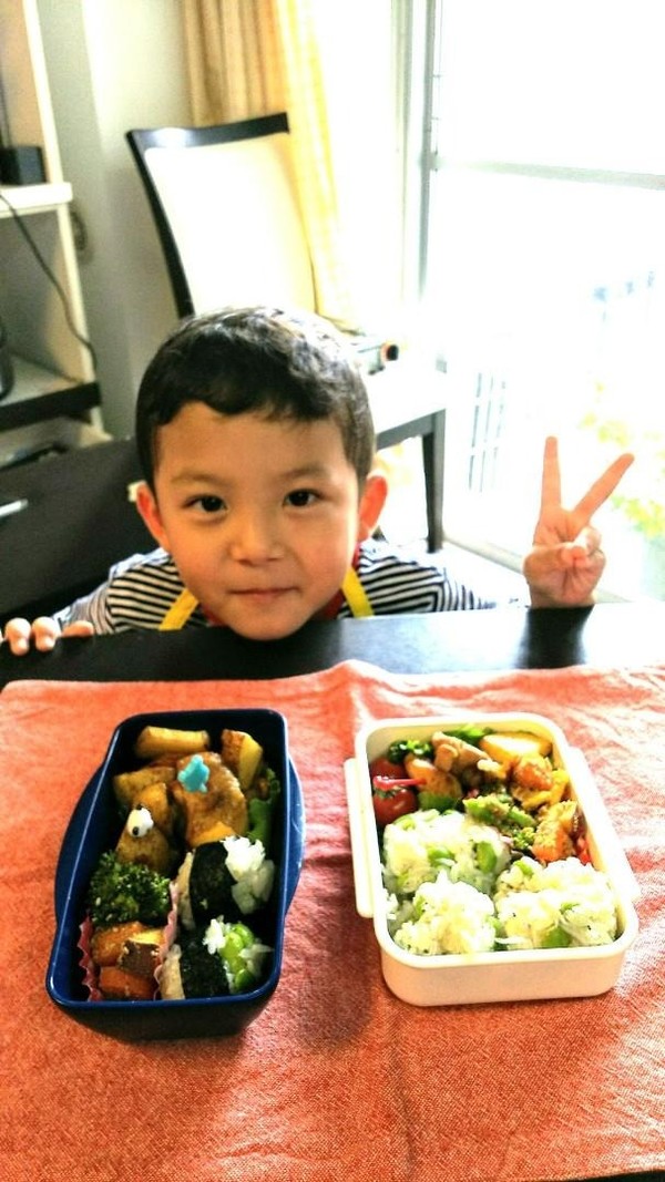 お子さま向けお弁当レッスンでママの分もお弁当を作りました