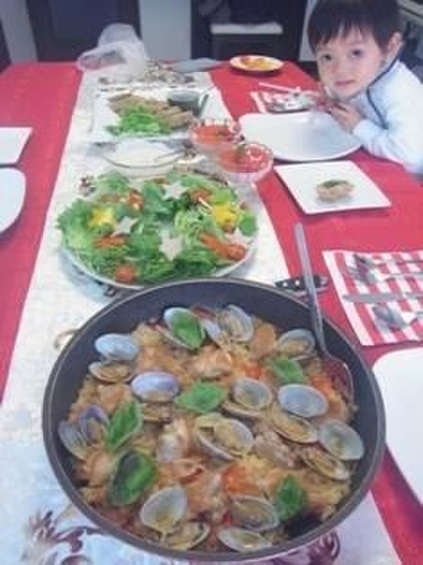 クリスマスレッスンではパエリア他４品を作りました