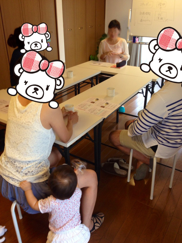 赤ちゃんと一緒にご夫婦でご参加！レッスンがとても和みました☆
