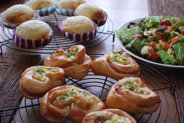 第一回目のチーズケーキパンとハムハート。
