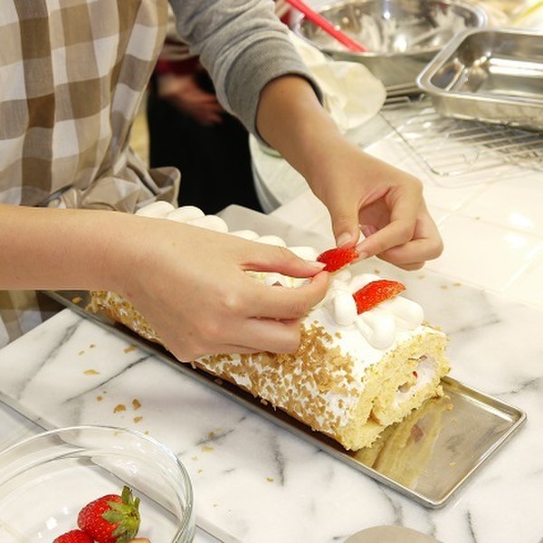 フルーツロールケーキ