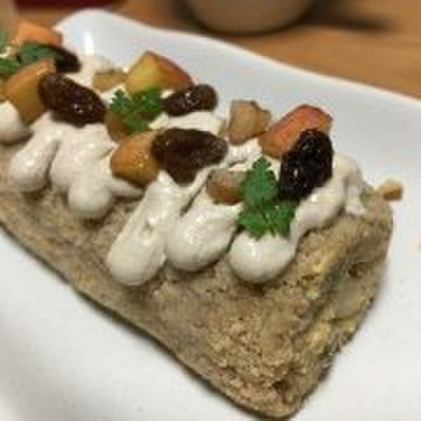 林檎と胡桃と紅茶のrawロールケーキ