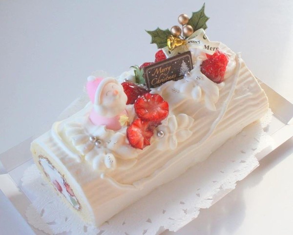 ロールクリスマスケーキ