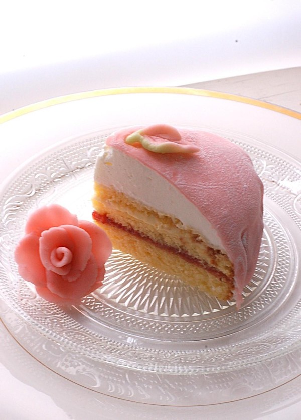 「プリンセスケーキ」