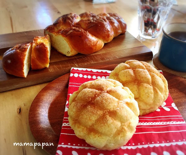 ２月メニュー。焼き立てメロンパンはなかなかフワフワです。