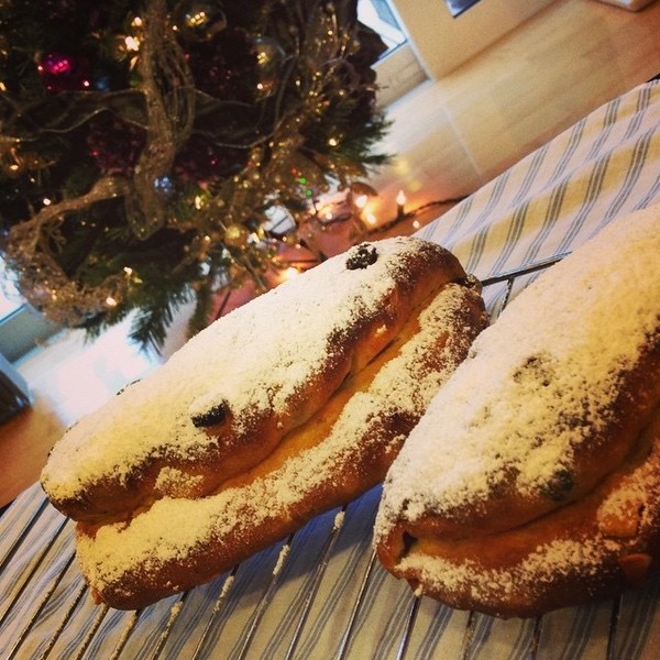 クリスマスのシュトーレン。味は見た目を超えます！！