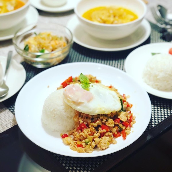 お家タイ料理ではガパオにマッサマンカレーも