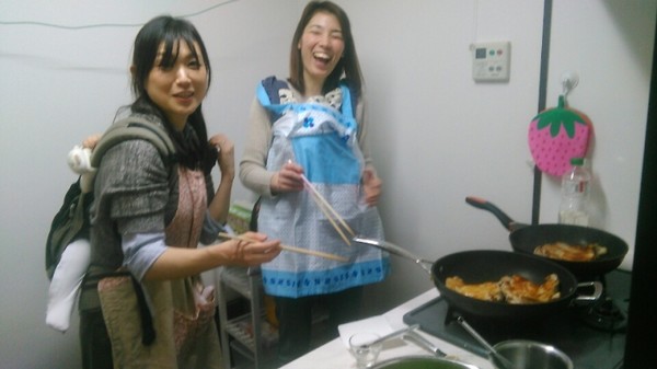 お子様連れ大歓迎♪　抱っこひもをしたままのレッスンが大好評