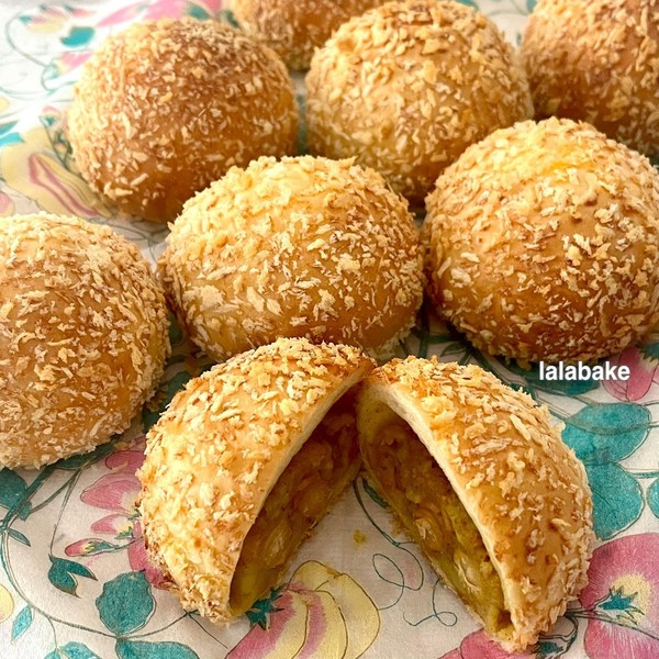 6月・7月ブレッド「ひよこ豆の焼きカレーパン」