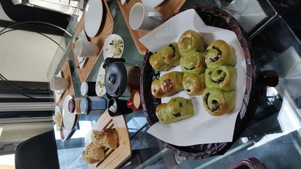 和風パンのリクエストで、
抹茶鹿の子パン。