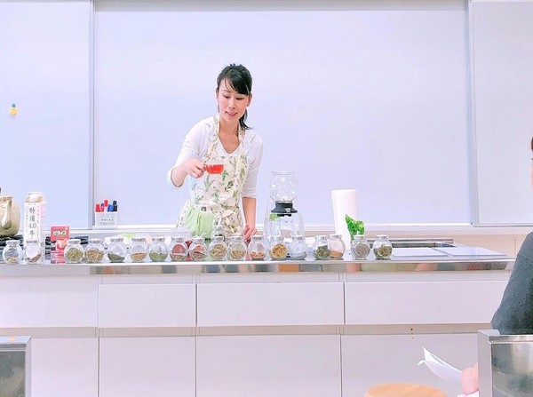 小・中学校　家庭教育学級さまでのハーブティーレッスン♪