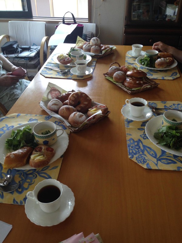 かぼちゃパン　フォカッチャ
ナッツパン　試食風景