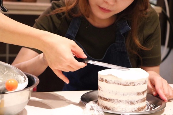 ネイキッドケーキ～難しそうなナッペもしっかりとお教えします～