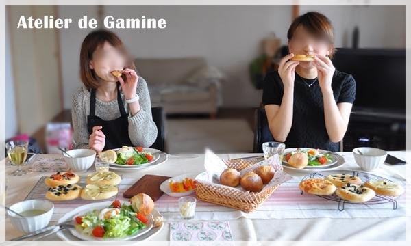 フォカッチャ試食中！