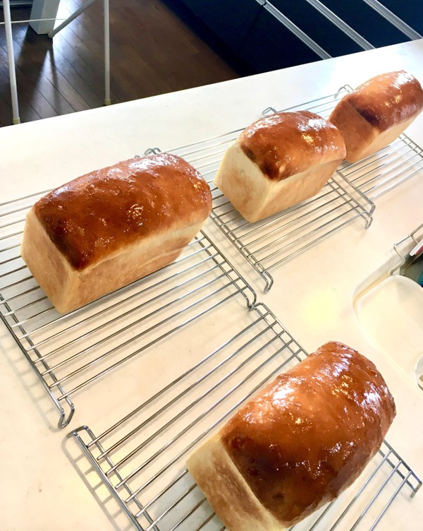 マスタークラス
米粉湯種と和三盆の食パン
