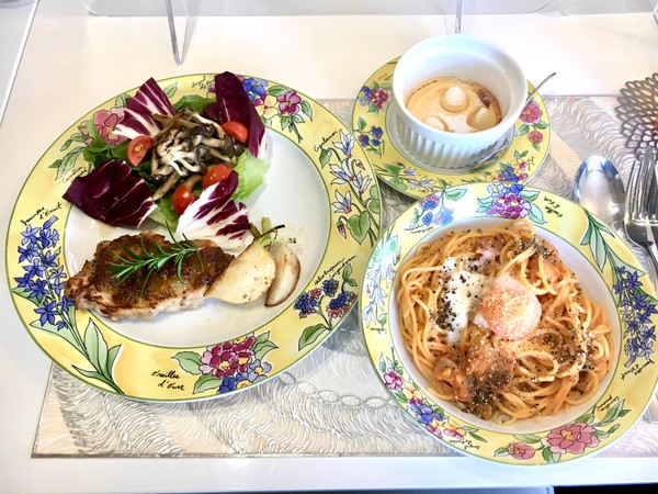 新カルボナーラでおしゃれランチ
