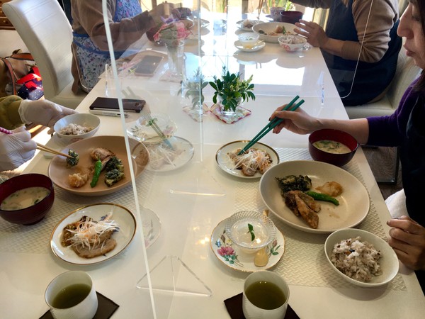 万能だれレッスン初日の試食風景
