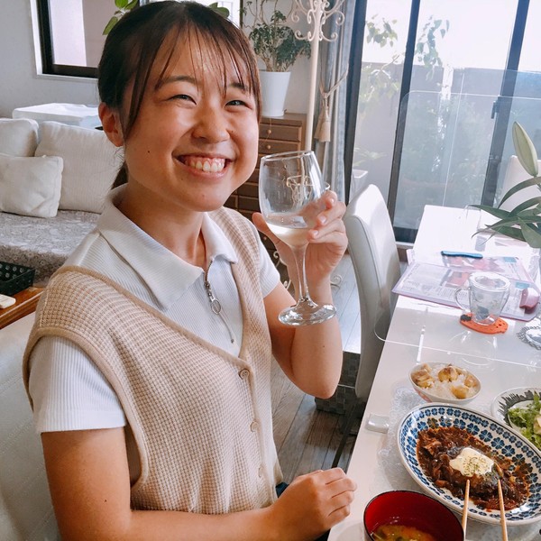 20歳になったばかりの生徒さんワイン試飲