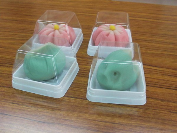 自分で作った「練り切菓子」です。