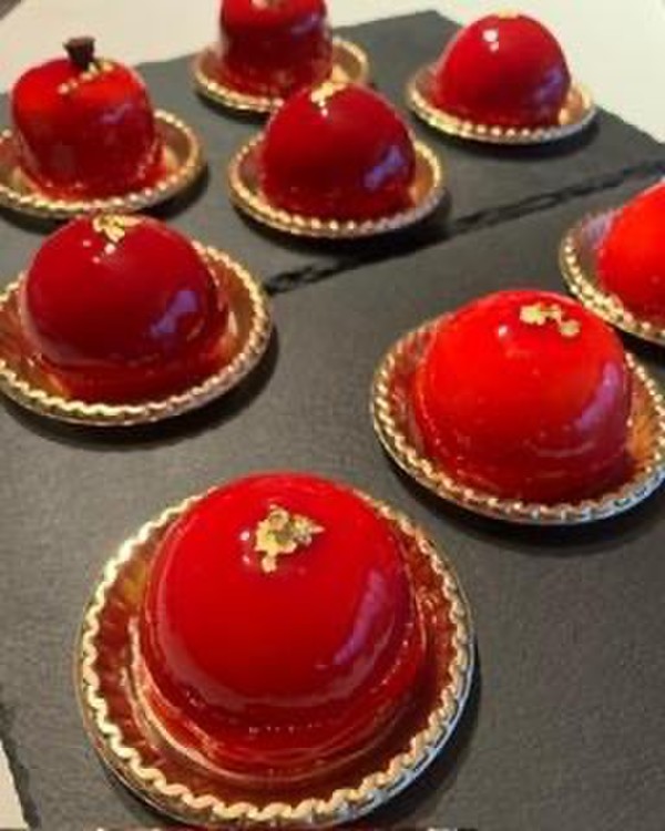 フランボワーズ赤いドームケーキ❤️