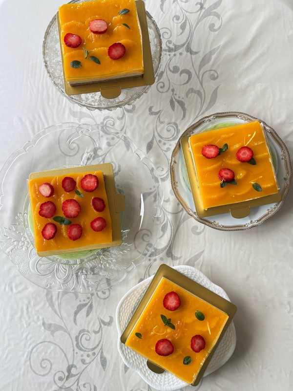 オレンジムースのタルト🍊ジューシージュレとムース！