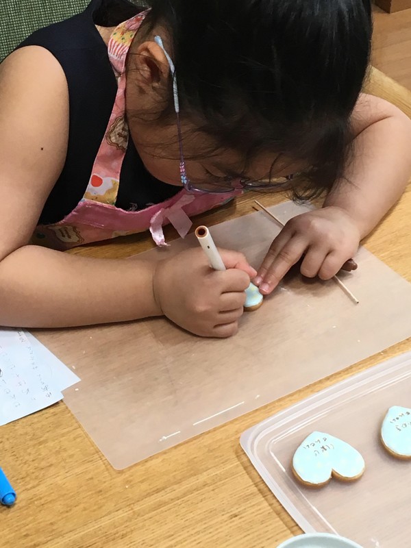 小さなお子様も真剣！親子レッスンはご相談くださいね。