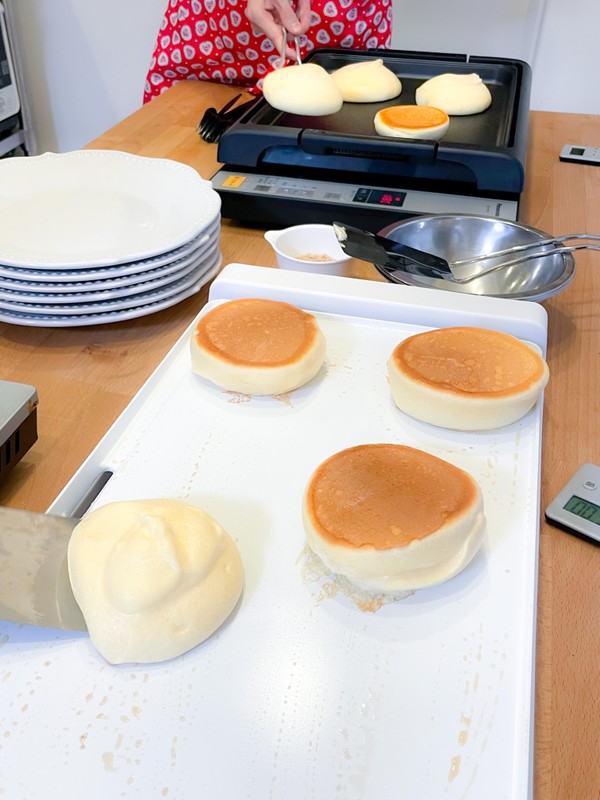 マカダミアクッキーレッスン。ふわふわ！スフレパンケーキも。
