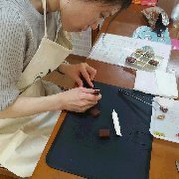 コフレショコラを受講。
デコレーションをする姿が素敵です