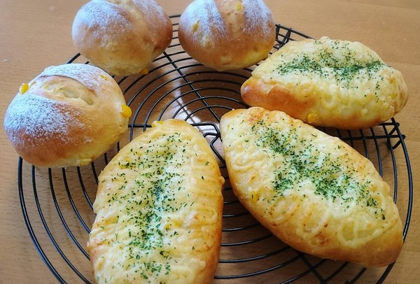 コーンパンはマヨとチーズがたまりません＾＾