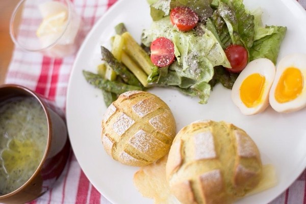 自家製酵母パンだけでなくお料理も学んでいただけます