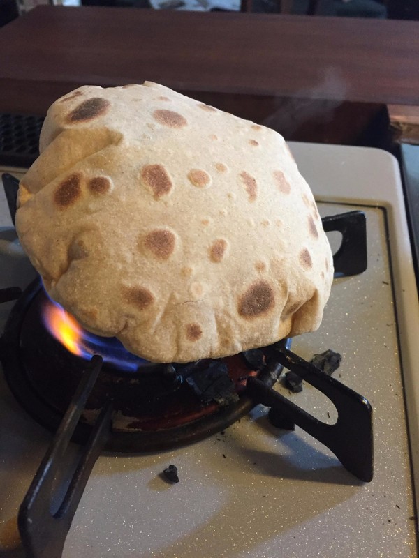 チャパティーが焼きあがると