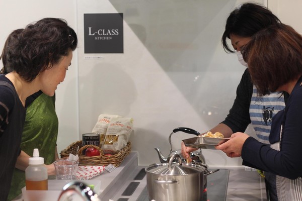 今から手打ちパスタを湯がきます♬