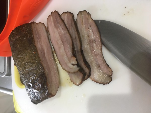 フライパンで自家製ベーコン！新メニューです。