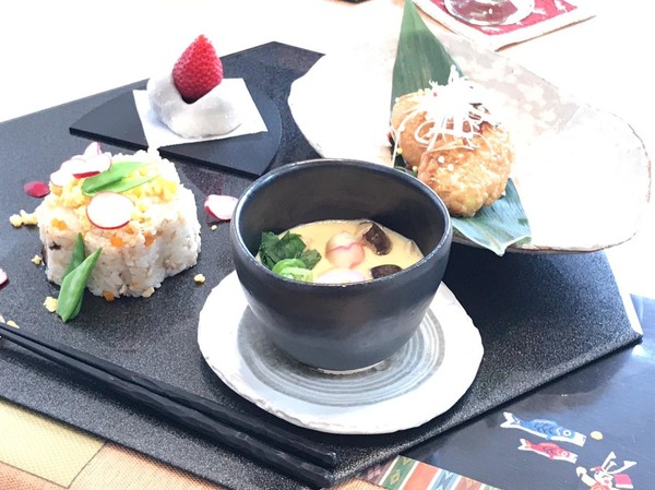 2017年4月ちらし寿司と茶碗蒸しなど和食メニュー