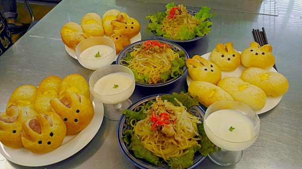 可愛いうさぎパンがいっぱい。