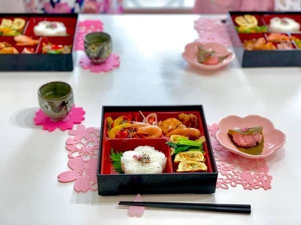 お花見弁当レッスン。お出かけしたいねって盛り上がりました