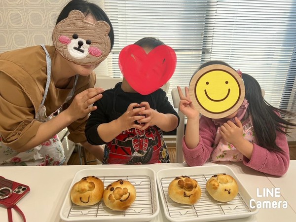 親子パンレッスンは大人気のメニューです。