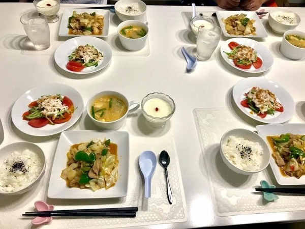 定員は4名様です。みんなでワイワイ試食します。