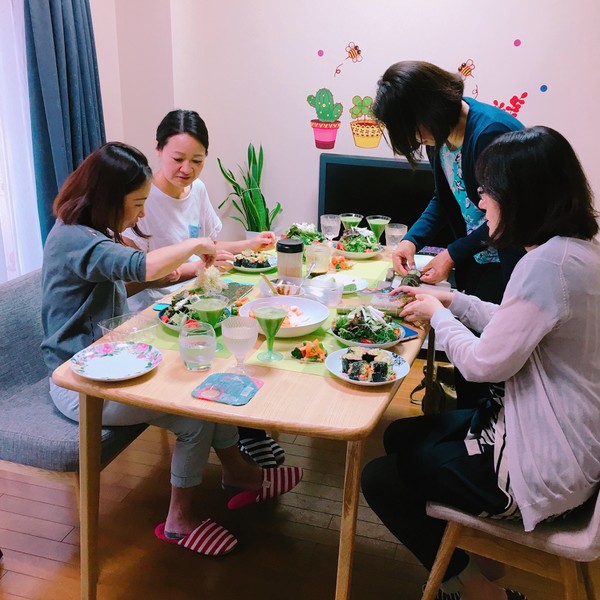 みんなでワイワイ作ります♬