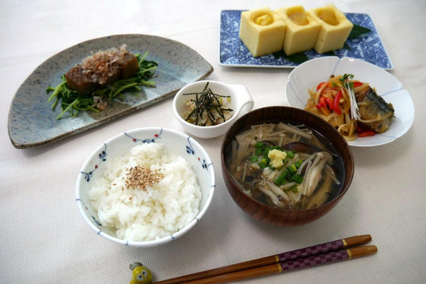 2017年10月
秋の和食① 取材を受けました。