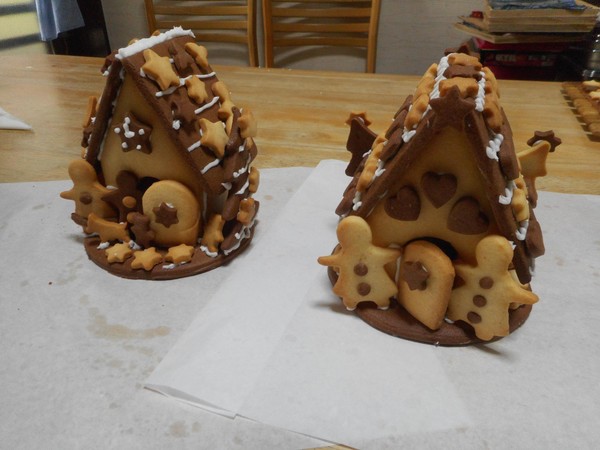 クリスマスイベント講座
ヘキセンハウスを作ります