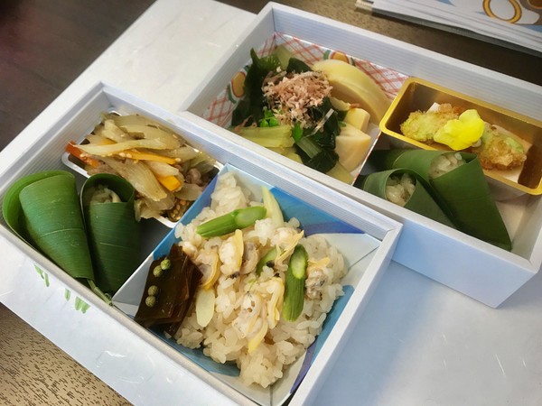 ４月の折り詰め。生徒さんがバランスよく詰められました〜