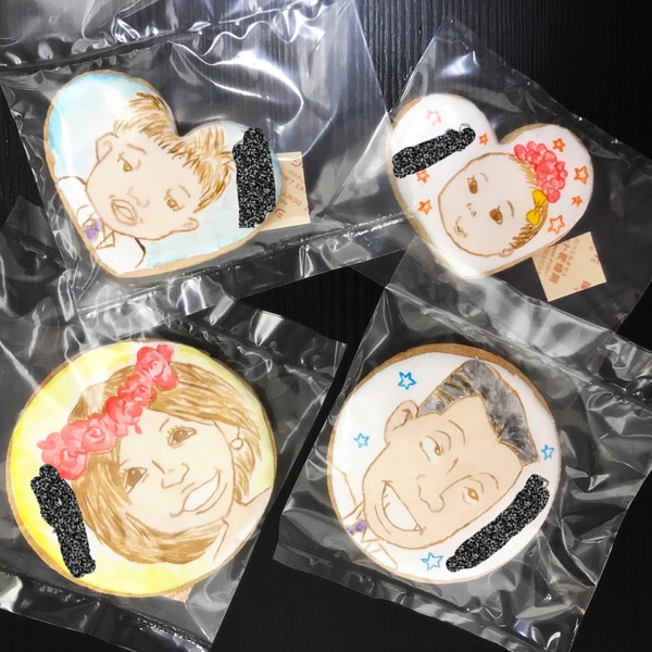 似顔絵やキャラクターのオーダーやレッスンもあります