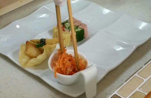 創作和食前菜盛り付けレッスン